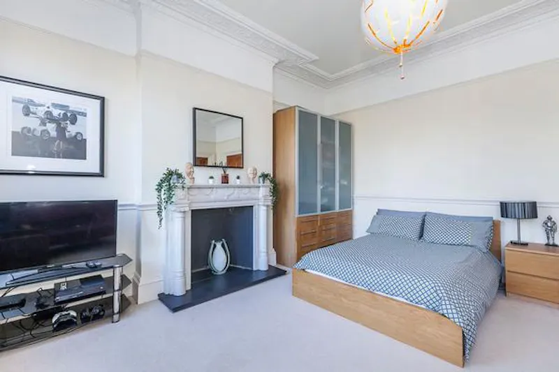 Lavish Eltham mansion, B1850 (photo 52)