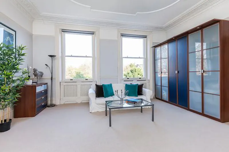Lavish Eltham mansion, B1850 (photo 55)