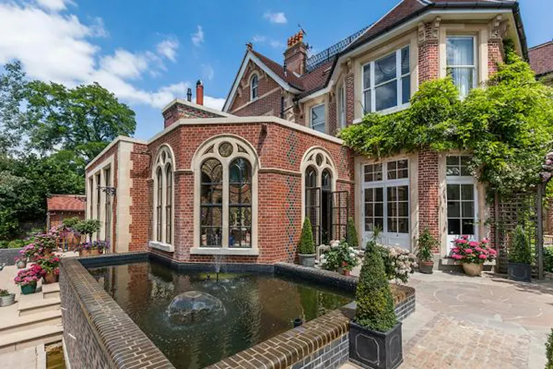 Lavish Eltham mansion, B1850 (photo 75)