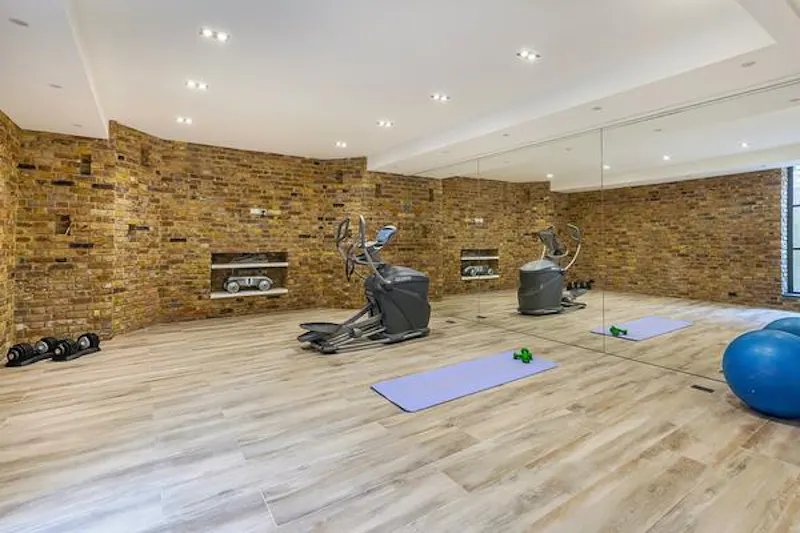 Gym at Lavish Eltham mansion, B1850 (photo 78)
