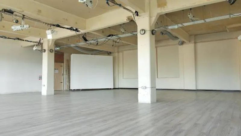First floor Dalston warehouse, N453 (photo 5)