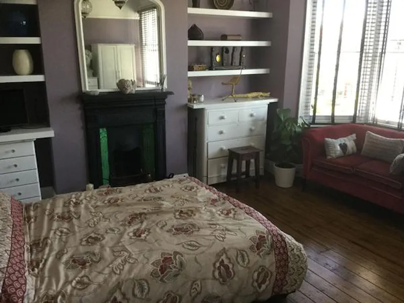 Bedroom at Film location B1851 in London (photo 18)