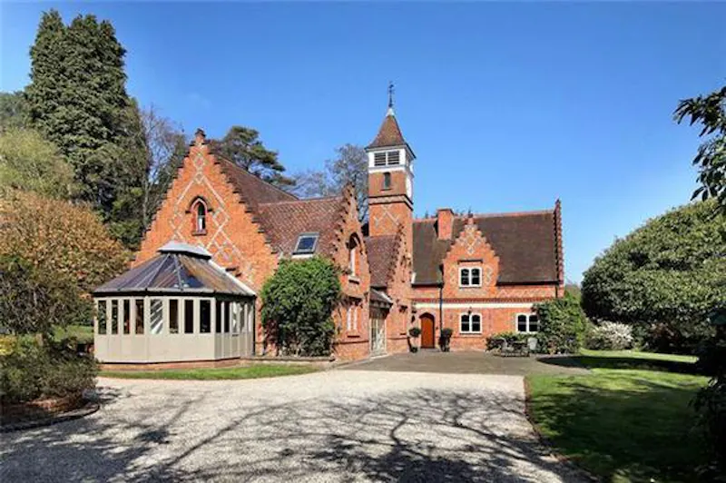 Film location B1852 in Surrey (photo 22)