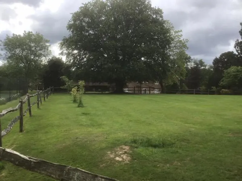 Film location D2401 in West Sussex (photo 15)