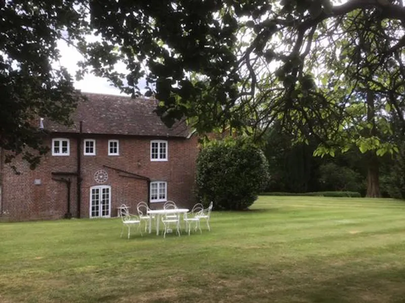 Film location D2401 in West Sussex (photo 16)