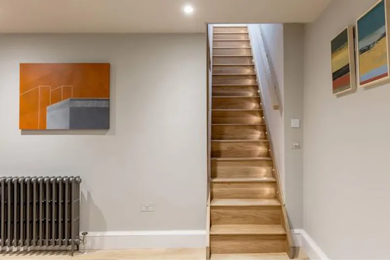 Staircase at Smart Edinburgh townhouse, A1482 (photo 17)