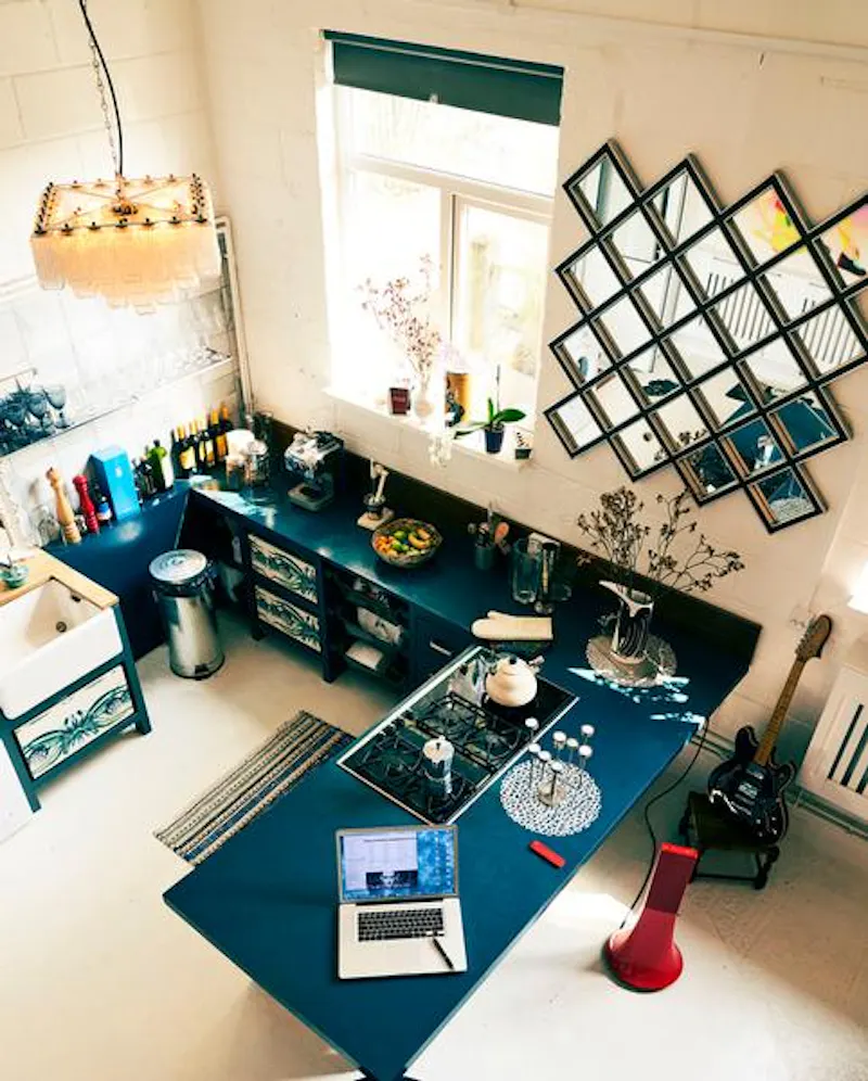 3,000 ft  live-work Harringay studio, N455 (photo 12)