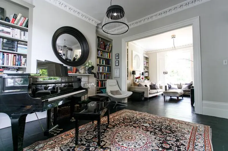 Piano at Smart Islington house, A1483 (photo 5)