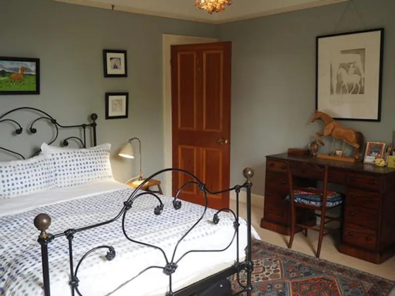 Bedroom at Traditional style in Greenwich, A1484 (photo 12)