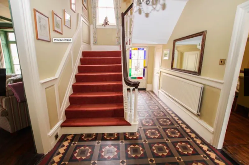 Entrance hall at Cosy country home outside Cambridge, A1485 (photo 4)