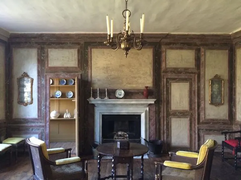 Beams at Historic Rochester townhouse, A1486 (photo 14)