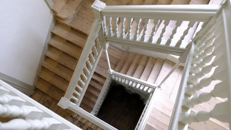 Staircase at Historic Rochester townhouse, A1486 (photo 21)