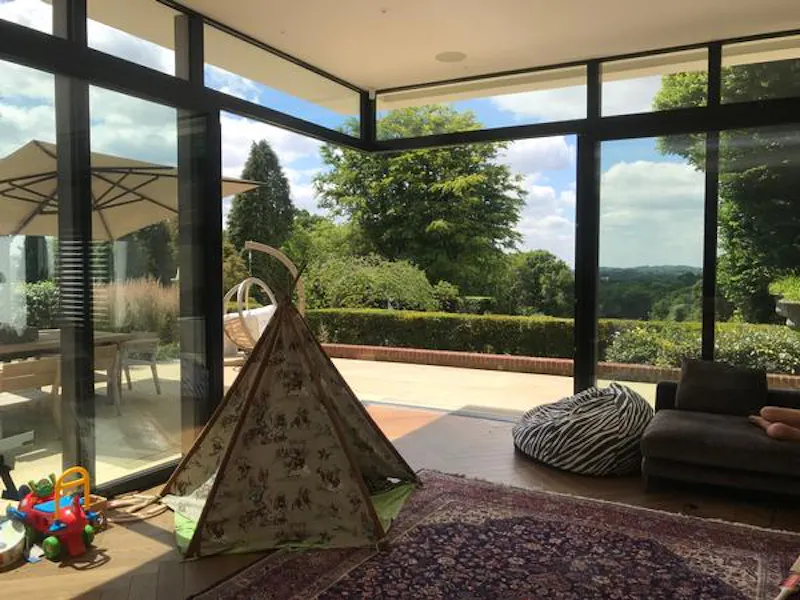 Large Wadhurst modern home, D2404 (photo 6)