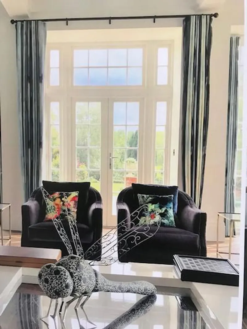 Large Wadhurst modern home, D2404 (photo 9)