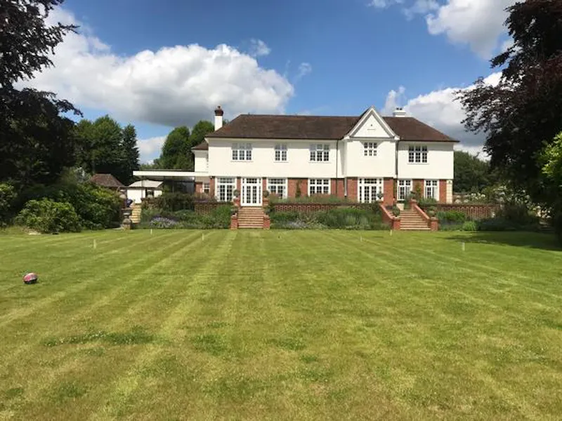Large Wadhurst modern home, D2404 (photo 25)