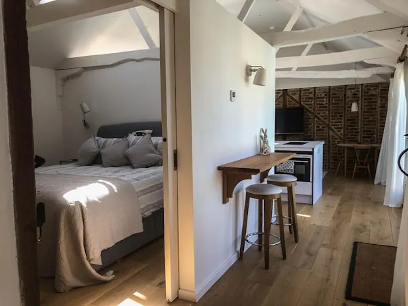 Modernised Georgian Essex house, A1487 (photo 14)