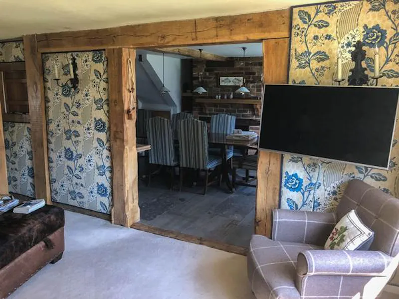 Modernised Georgian Essex house, A1487 (photo 23)