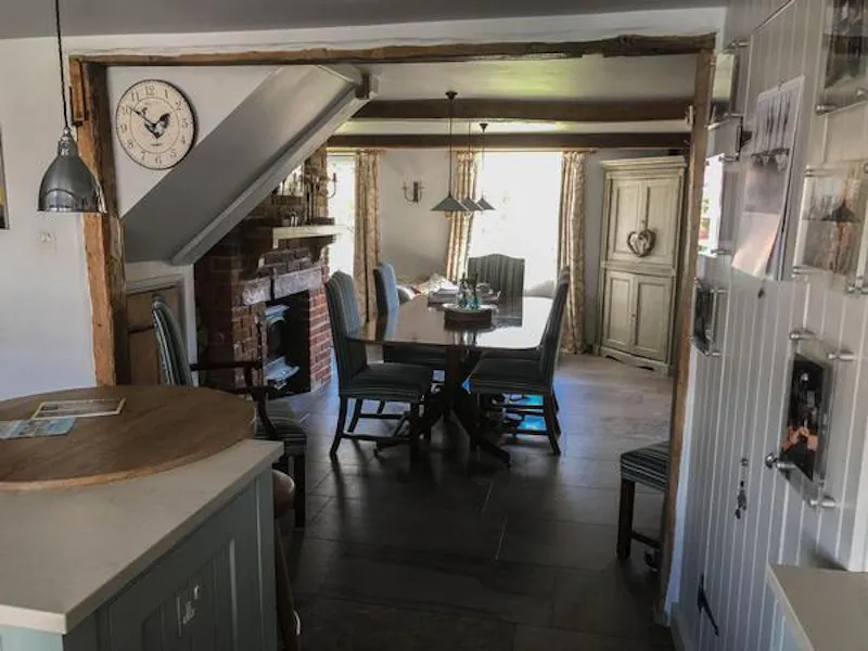 Modernised Georgian Essex house, A1487 (photo 24)
