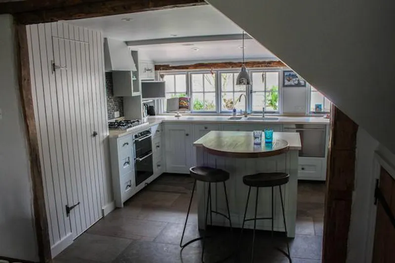 Modernised Georgian Essex house, A1487 (photo 25)