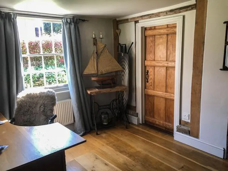Modernised Georgian Essex house, A1487 (photo 32)