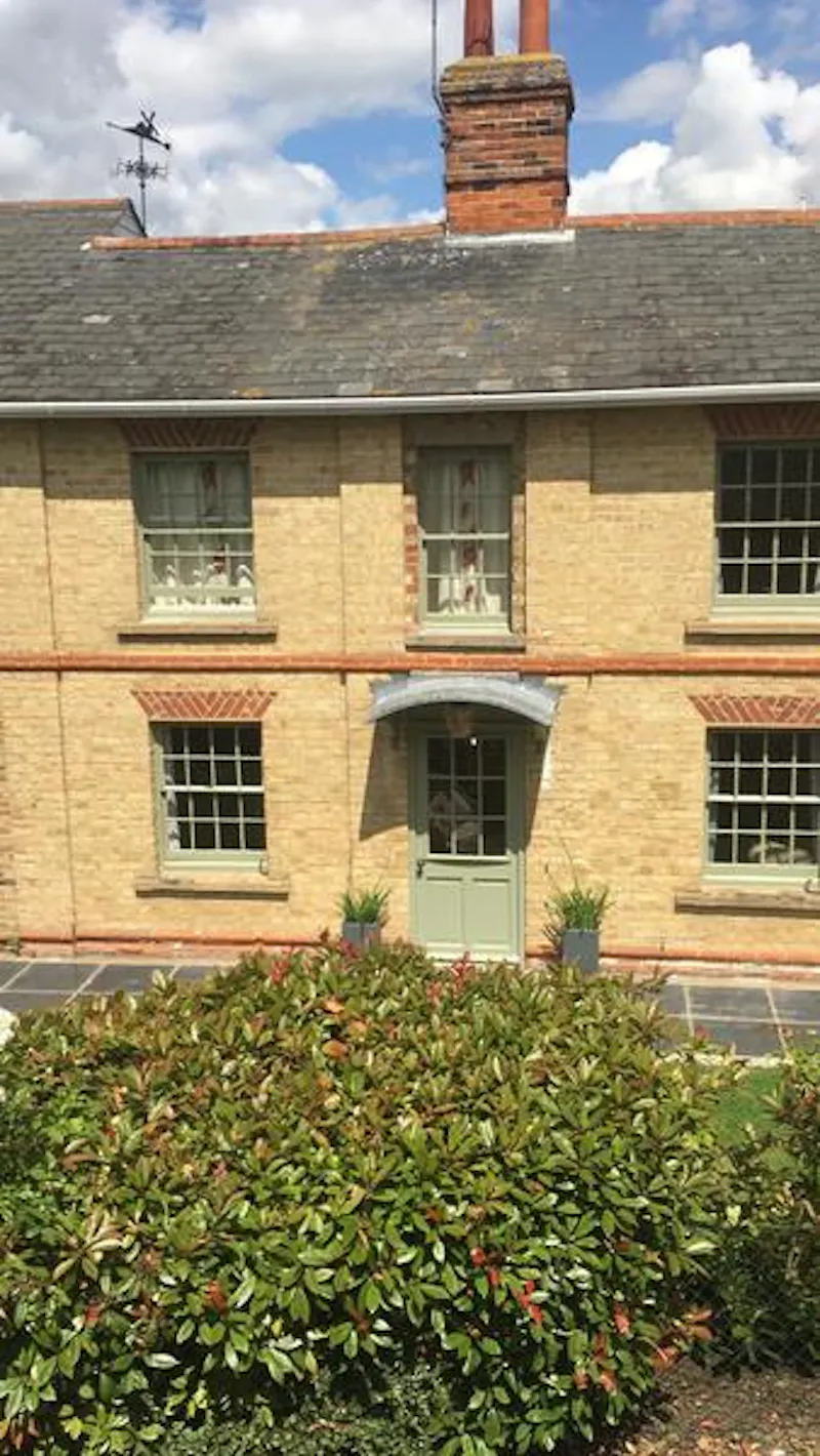 Modernised Georgian Essex house, A1487 (photo 57)