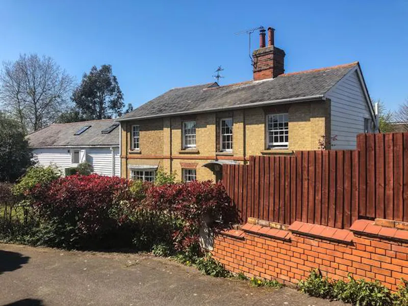 Modernised Georgian Essex house, A1487 (photo 58)