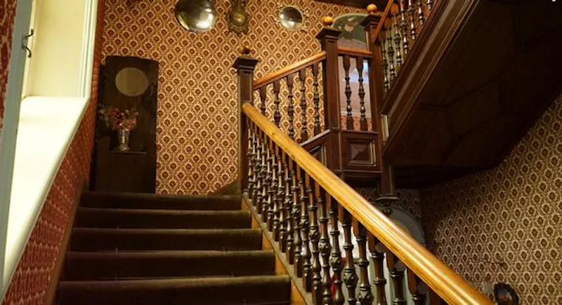 Neo-Gothic mansion in Forres, G304 (photo 5)