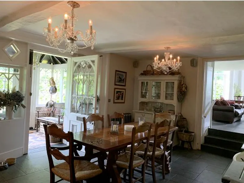Dining room at Stucco Guildford country home, D2409 (photo 9)