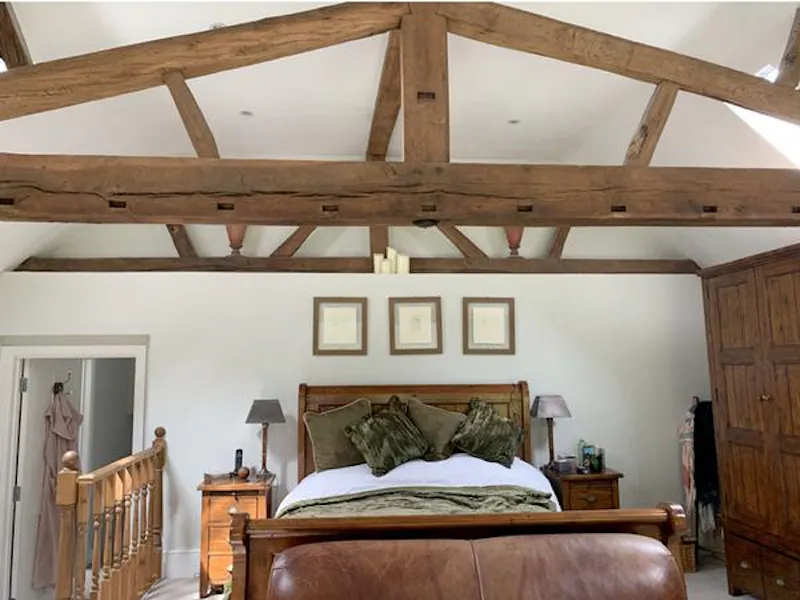 Beams at Stucco Guildford country home, D2409 (photo 12)