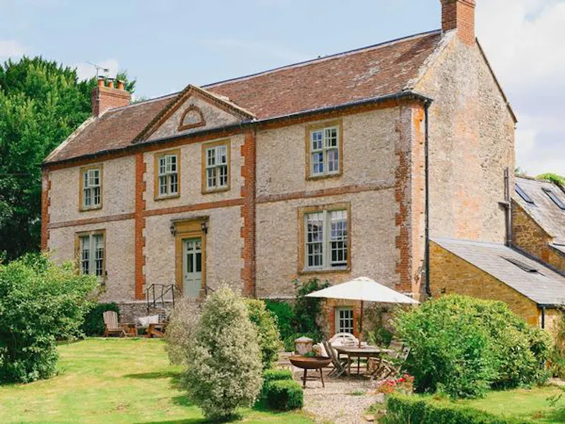 French Chateau in Yeovil , L693 (photo 1)