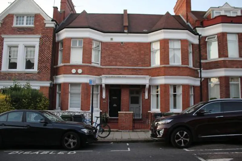 Double fronted Streatham home, B1856 (photo 1)