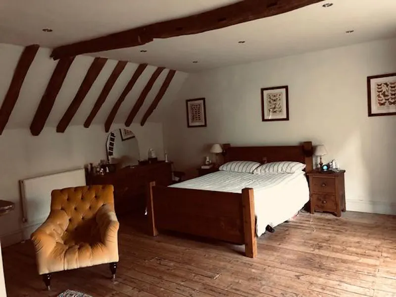 Beams at Modernised Ikley Tudor village house , M323 (photo 10)