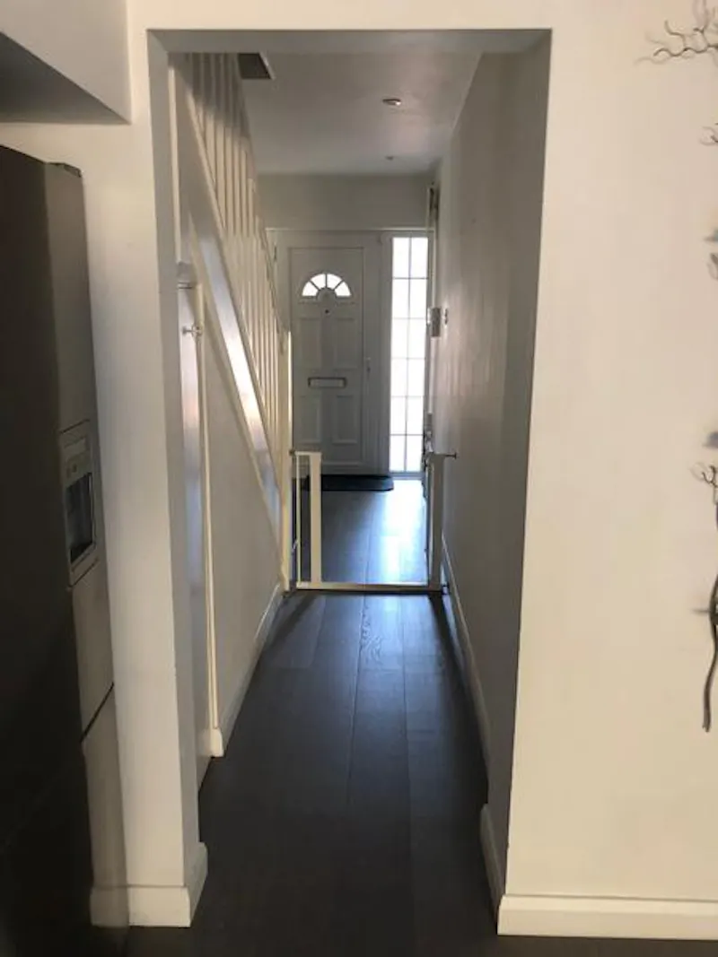 Entrance hall at Terraced new build in Kentish Town, D2412 (photo 3)