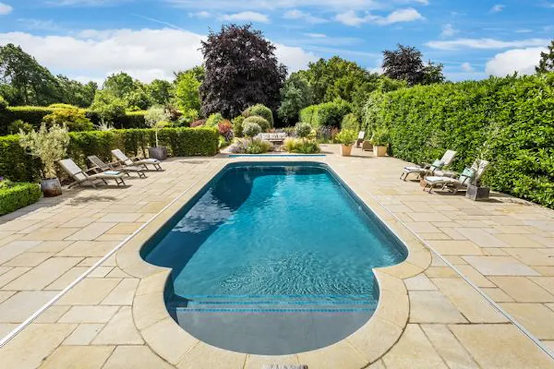 Swimming pool - outdoor at Suburban farmhouse in Surrey, D2413 (photo 26)