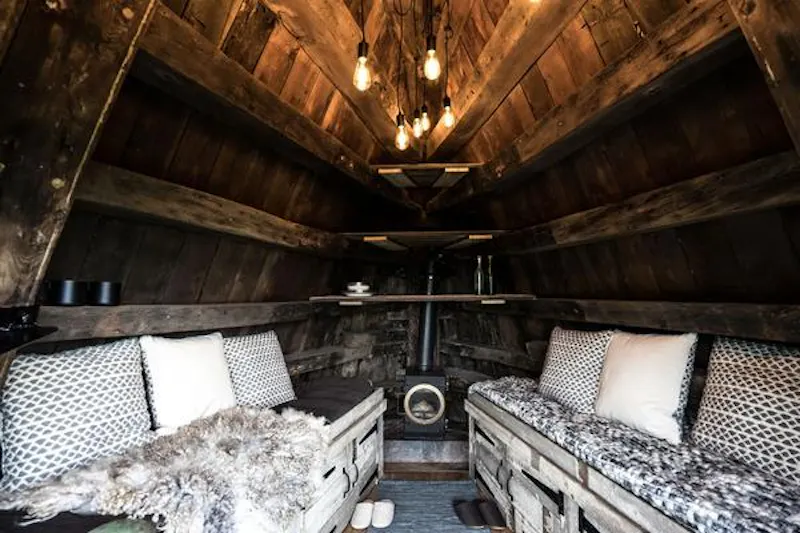 Cool boat shack in Ely, Q139 (photo 12)