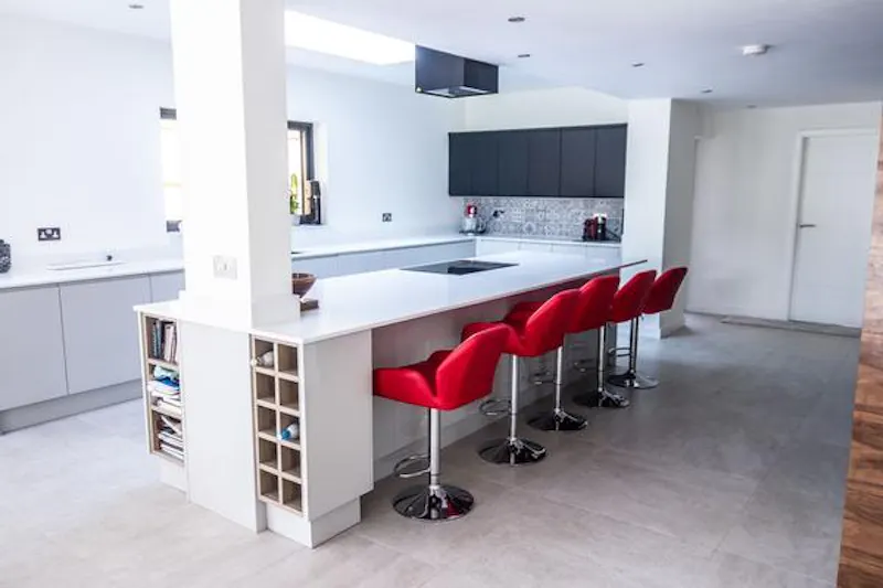 Kitchen at Ultra modern Windsor house, D2414 (photo 5)