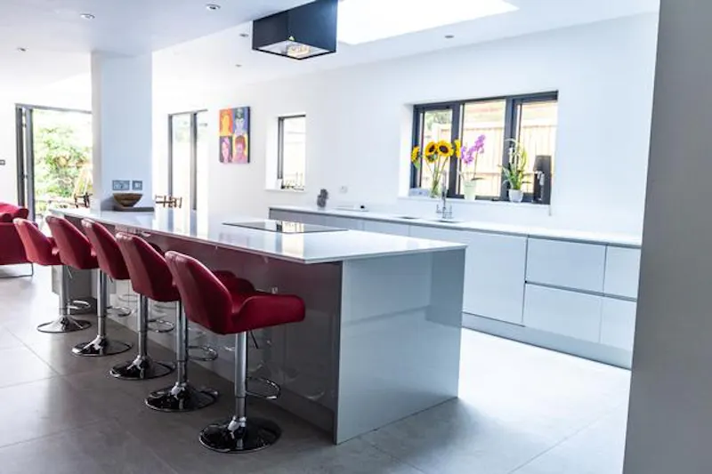 Ultra modern Windsor house, D2414 (photo 6)
