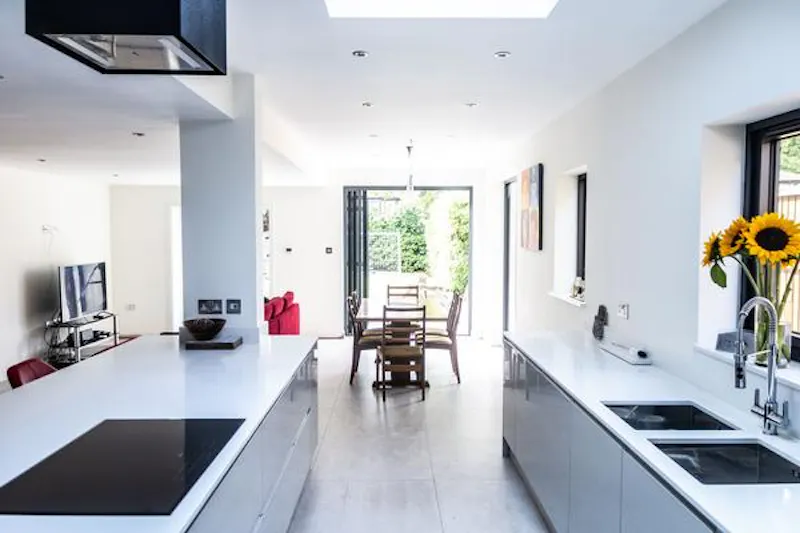 Ultra modern Windsor house, D2414 (photo 7)