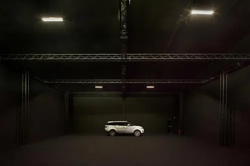 Drive-in studio in Tottenham Hale, N457
