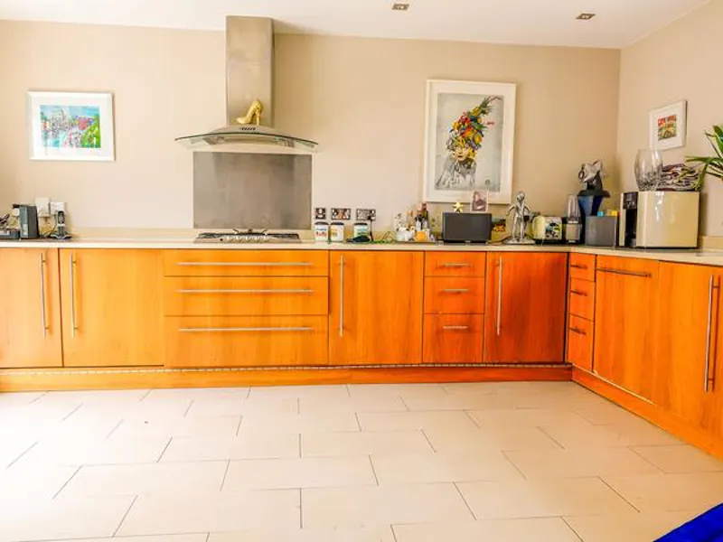 Kitchen at Penthouse in Tooting Bec, F1183 (photo 9)