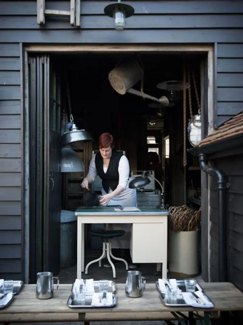 Film location SHOP36 in East Sussex (photo 14)