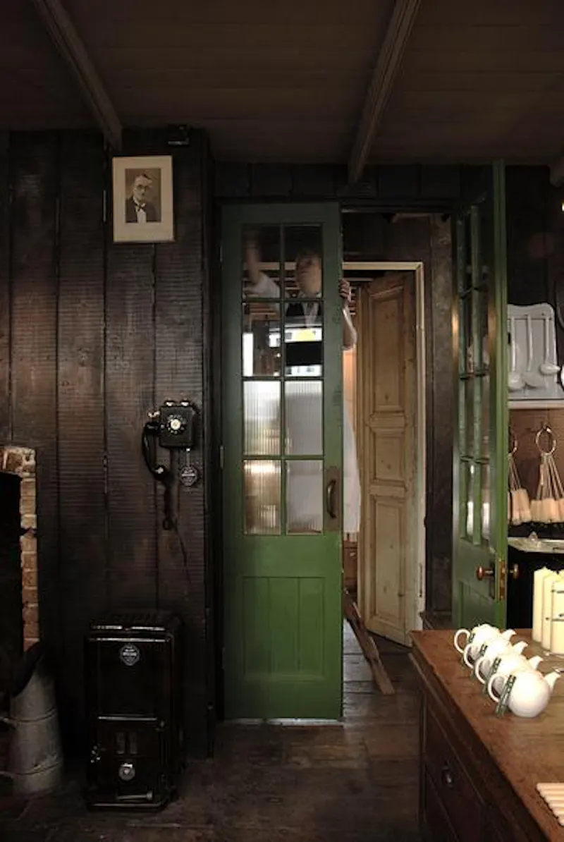 Film location SHOP36 in East Sussex (photo 19)