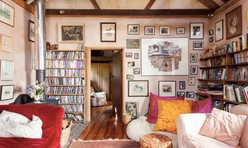Living Room at Rustic Haywards Heath mill, A1492 (photo 6)