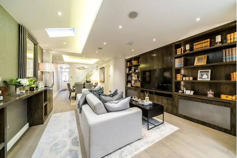 Floor - wooden at Contemporary West Drayton home, B1858 (photo 6)