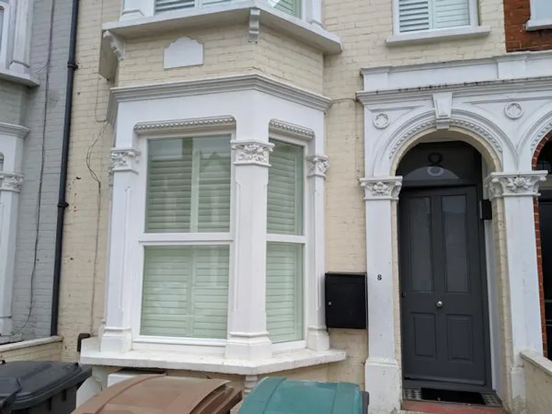 Turnpike Lane home, B1859 (photo 24)