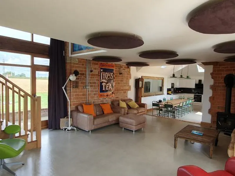 Banbury modern barn home, L694 (photo 7)