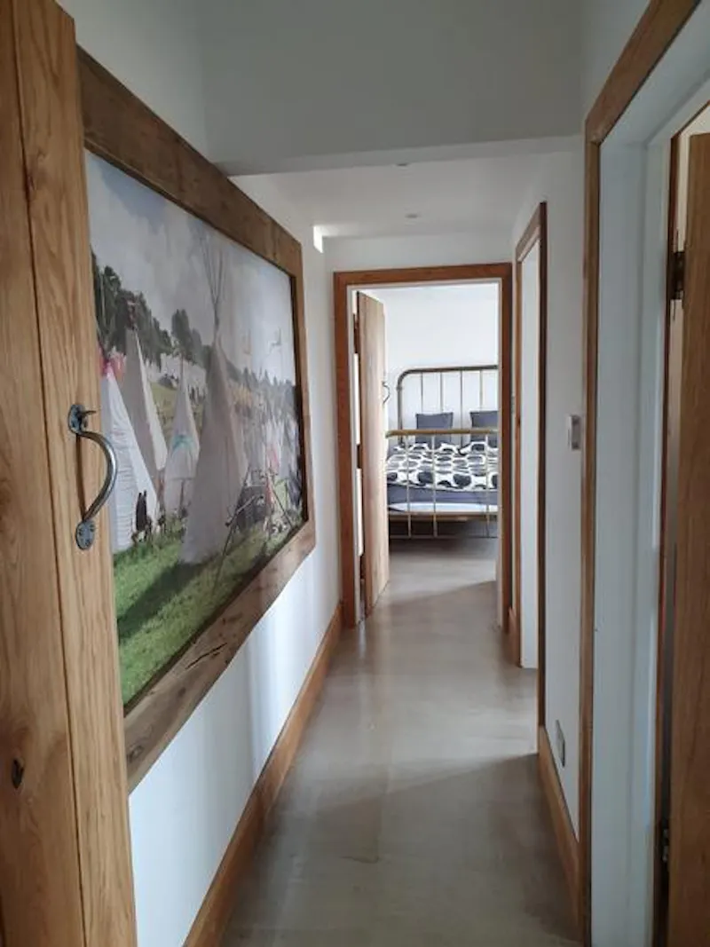 Banbury modern barn home, L694 (photo 15)