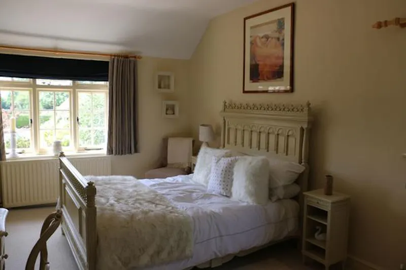 Bedroom at Classic Berkhamstead farmhouse, A1493 (photo 22)