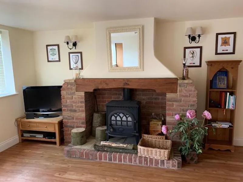 Fireplace at Classic Berkhamstead farmhouse, A1493 (photo 13)