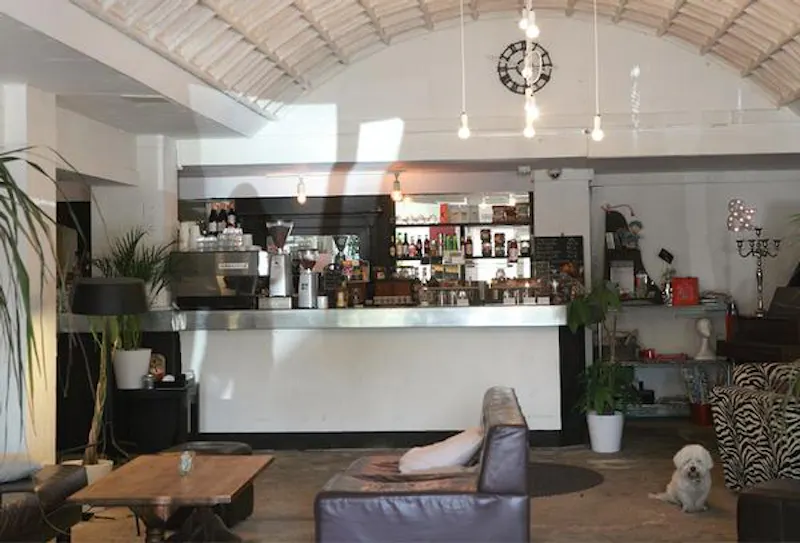 Bar at Highgate cafe/bar, R826 (photo 6)